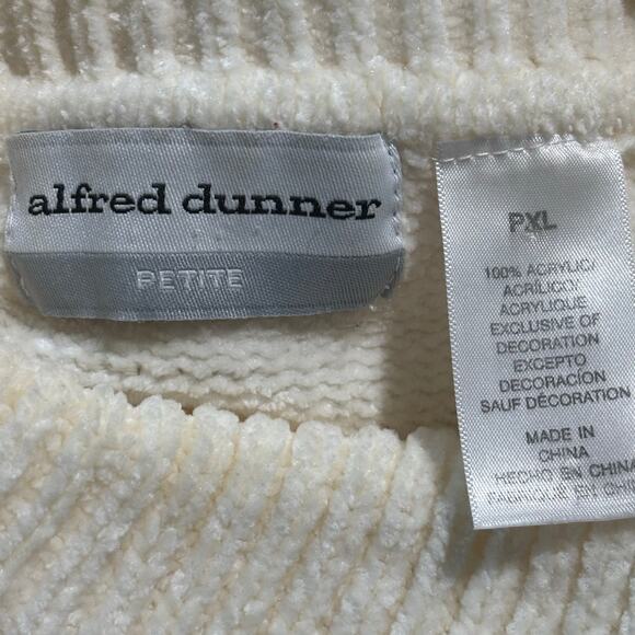 Alfred Dunner Women's Size XL Petite Turtle Neck Floral Embroidered Knit Sweater - Picture 3 of 9